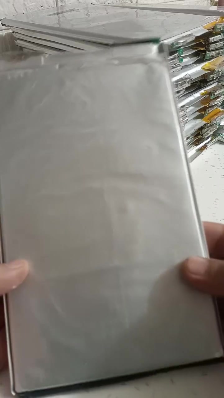 بطاريات ليثيوم فوسفات الحديد 25 امبير 
متوفر32 بطاريه


**إذا كنت صاحب هذا الإعلان وتريد حذفه لأي سبب، رجاءا أرسل رسالة إلى الدعم الفني**