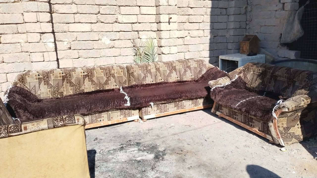 السلام عليكم
تخم للبيع 5 قطع لاخاسف ولا دايس مثل مبين بالصورة 
السعر 75بيع مستعجل ***********
