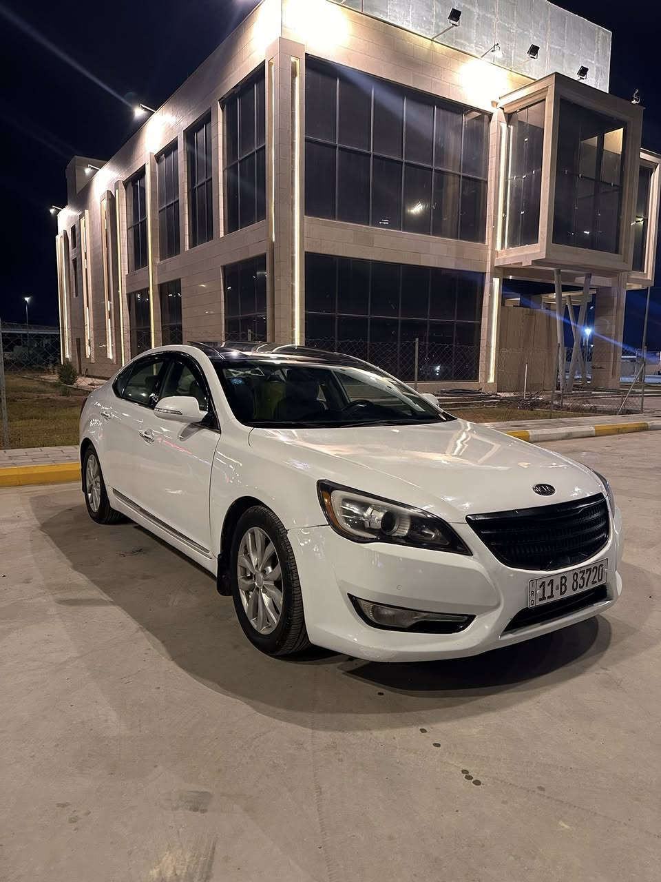 كادنزا ((2011))  خليجي 
السعر  ‼️97 ورقه  وبيها مجال للشراي ‼️
207 000 km
 فول 1/1 
محرك 6 سلندر  
رقم بغداد دولي بأسمي شخصياً 
كير ومحرك و حداديه كفاله 
تخم تاير و ويل  كوري جديد
‼️صبغ حزام جماليه 
( لغود شواصي  و دواخل  كفاله ) ‼️ كفاله عامه  ‼️( سونار مرفق بالصور)
من الحادث والضربه فقط صبغ اثر شخوط 
واسط / الكوت /مركز المدينه 
*********** 
اتصل و خادم
