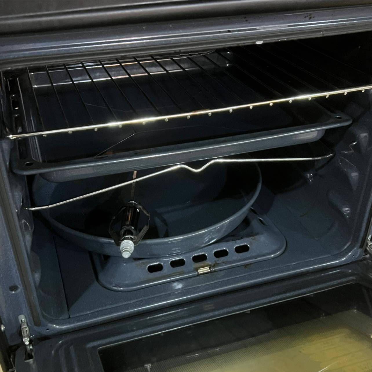 طباخ Inside الايطالي نظيف كلش   استعمال قليل نقص بس الجامة نكسرت  للبيع بسعر 110 الف  مكاني اربيل للتواصل على الرقم ***********
