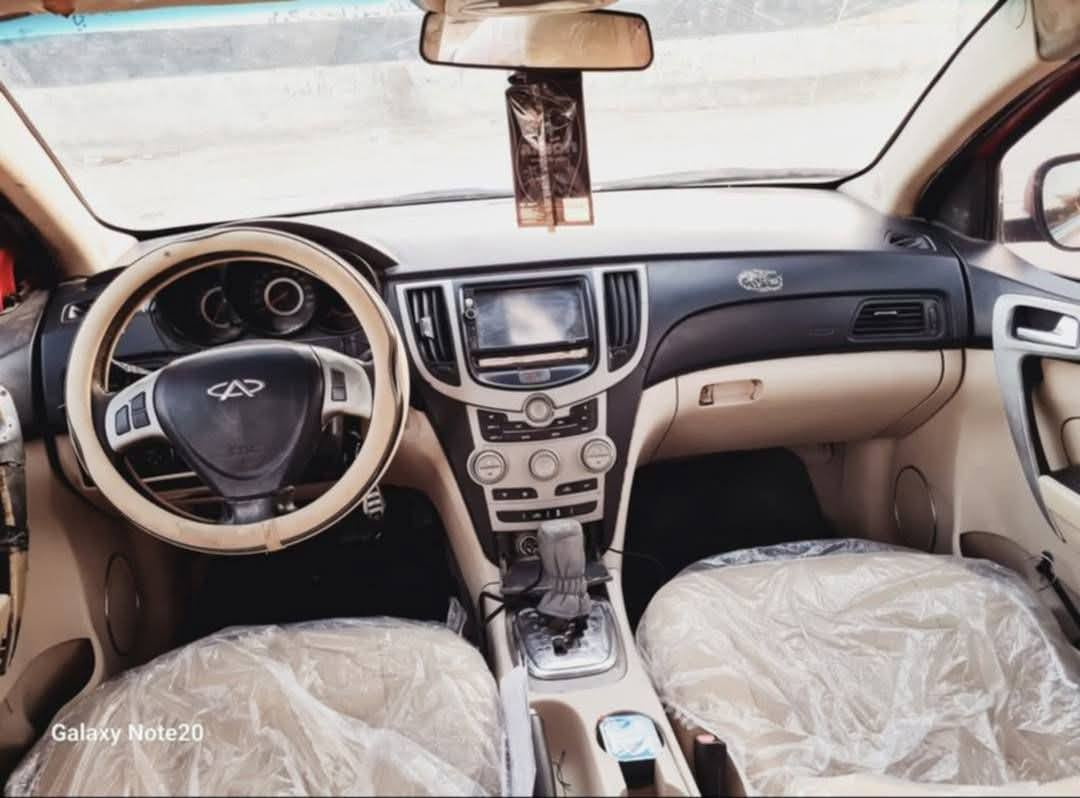 شيري اي ثري 2013  رقم قادسيه
دبل ايرباك مانع صدمه 
تحكم جهتين 
تبريد 8 طكات اله انجماد 
مري كهرباء 
تشغيل عن بعد 
حساس خلفي امامي 
شاشة اندرويد 
كامره تسجيل 
فتحة بالقماره 
4دسك
اي بي اس مانع انزلاق 
محرك 2000 بلادي جديد شاده 
كير اوتو النترا بلادي 
سعر 63 وبيه مجال النجف


**إذا كنت صاحب هذا الإعلان وتريد حذفه لأي سبب، رجاءا أرسل رسالة إلى الدعم الفني**