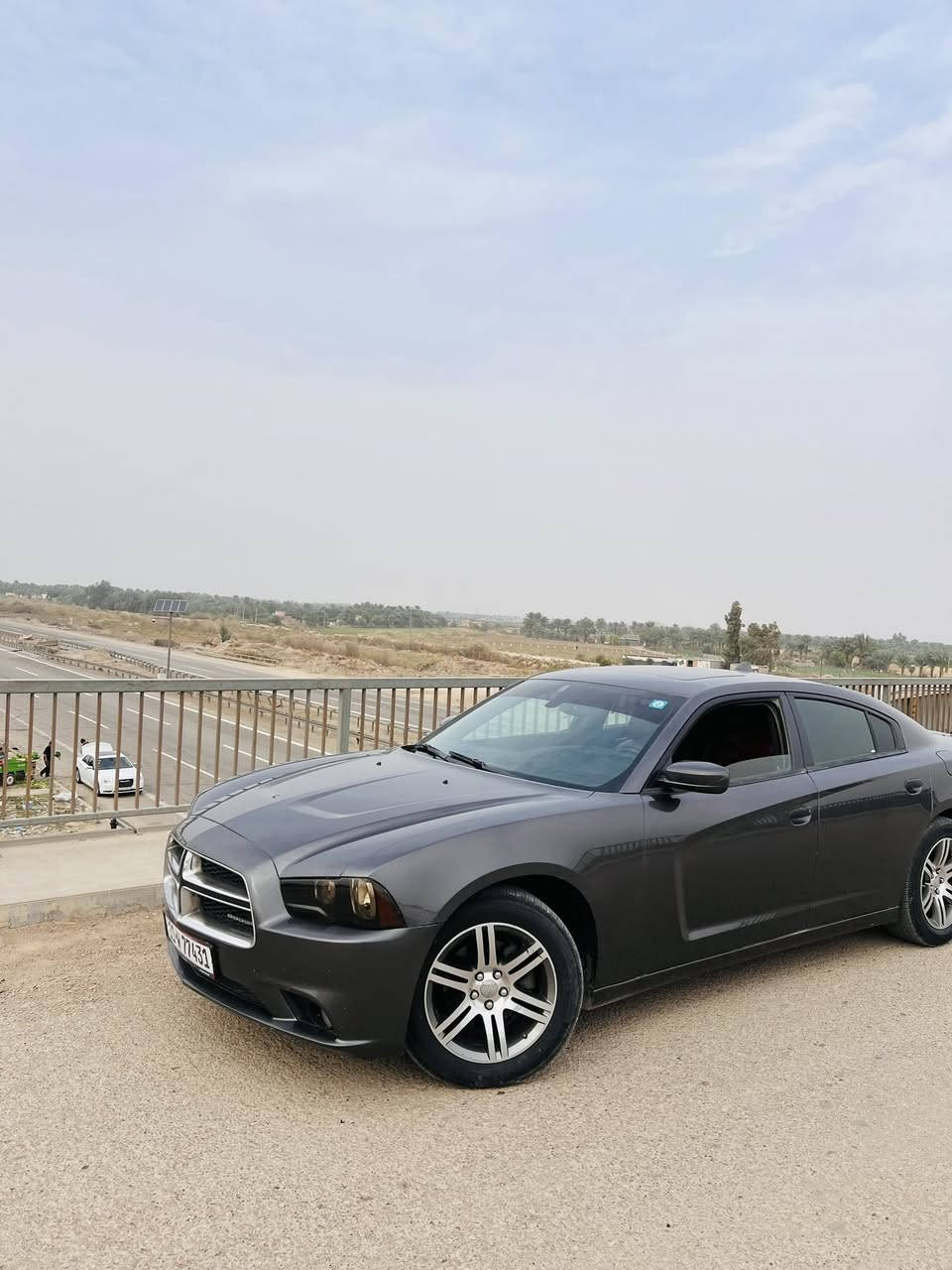 سلام عليكم  جارجر 14 كندي  فول مواصفات بيه باب الصدر صبغ والباب الوراه بيه شخط ب١٦٠ وبيه مجال  ***********
