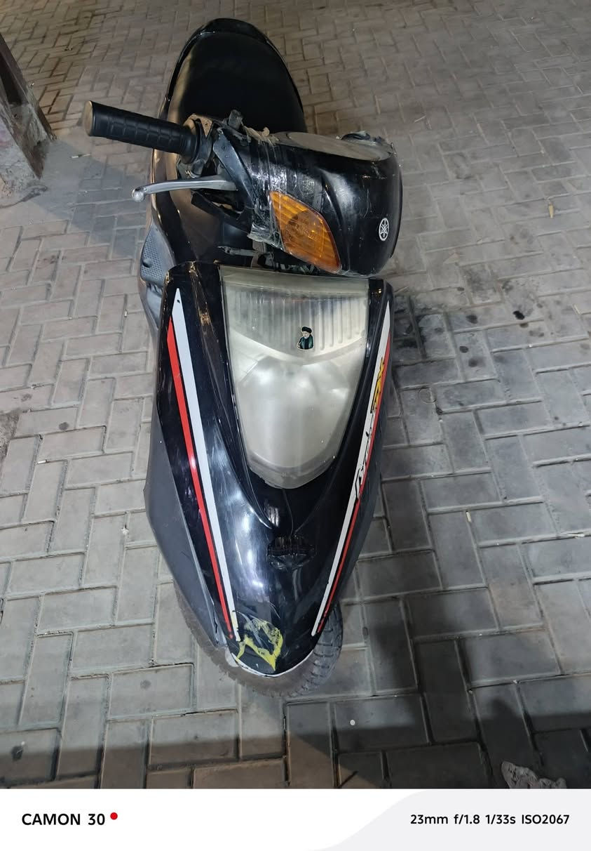سلام عليكم بريز لايت ناصي للبيع مكينه مابيها شي بيها نضوح جبنه بيها نواقص بصيطه استان تعليك وكلجاتها يرادلهن ادامه ابيع هل موجود لسعر 300مدينة الصدر ***********
