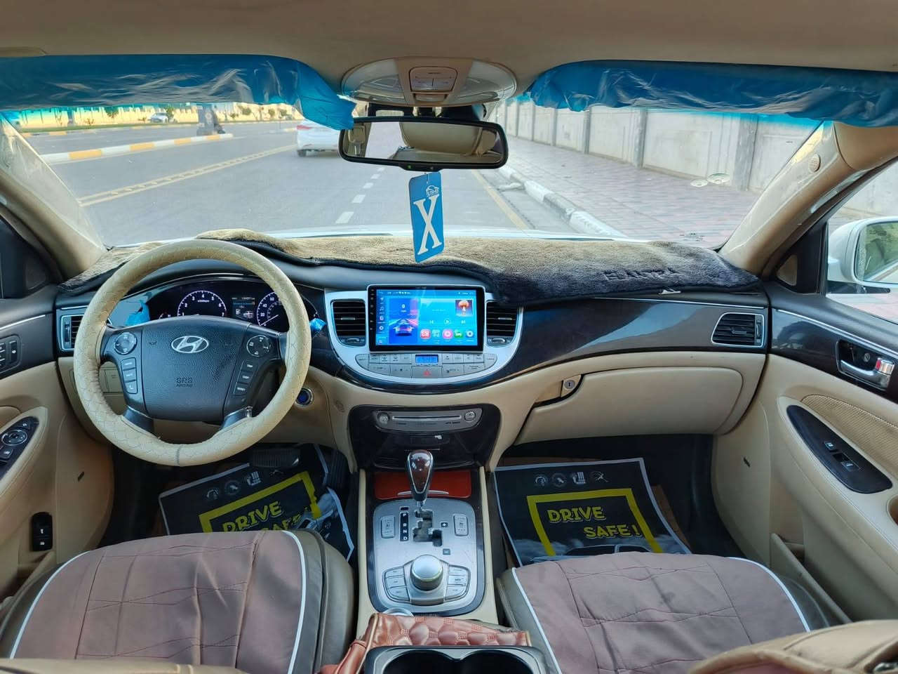 سلام عليكم سياره نوع جنسس موديل 2009 وارد امريكي حادثه جاملغ او بنيد بدون دواخل فول مواصفات واحد عله واحد اعله فاه  بصمه شاشه كامره حساسات امامي خلفي تحكم ستيرن جهتين خمسه ويل كب شاير مري تحكم مري مري شفط كشنات كهرباي جلد ثلاجه تدفاه تبريد كشنات تبريد 3قطع مكينه حجم 6ستندر فتحه موس منضومه كشاف زنون سستم سماعات دمام صوت بصمه ابواب مانع نزلاق مانع تصادم تحذير عن بعد كفاله كير مكينه حداديه تخم تاير تبريد كفاله بيه مكانات كلير اثر شخوط العنوان كربلاء السعر، 88بيه مجال رقم الهاتف ***********تصال تحويل مباشر بسمي سنويه جديده
