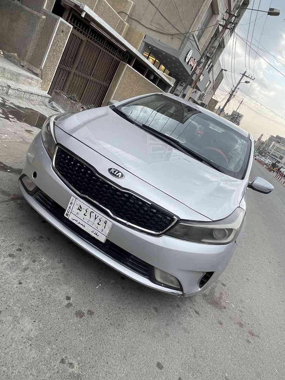 كيا فورتي وارد امريكي ٢٠١٨
♦️بيها خمس قطع صبغ
♦️صدر ودسكات وتايرات تخم خير من لله مثل ما موضح بل سونار
♦️سيارة نص فول ٣ انظمة قيادة بصمة تشغيل عن بعد 
♦️ تبريد مو شغال خلل بسيط
♦️سنوية نافذه 
‎♦️سيارة بيها لغد مكصوص ومعمر موضح بصور بل سونار
♦️اي استفسار موجود بغداد جديدة مقابل جبار ابو شربت رقم ***********
معروضة سيارة ب105$ وبيها مجال
