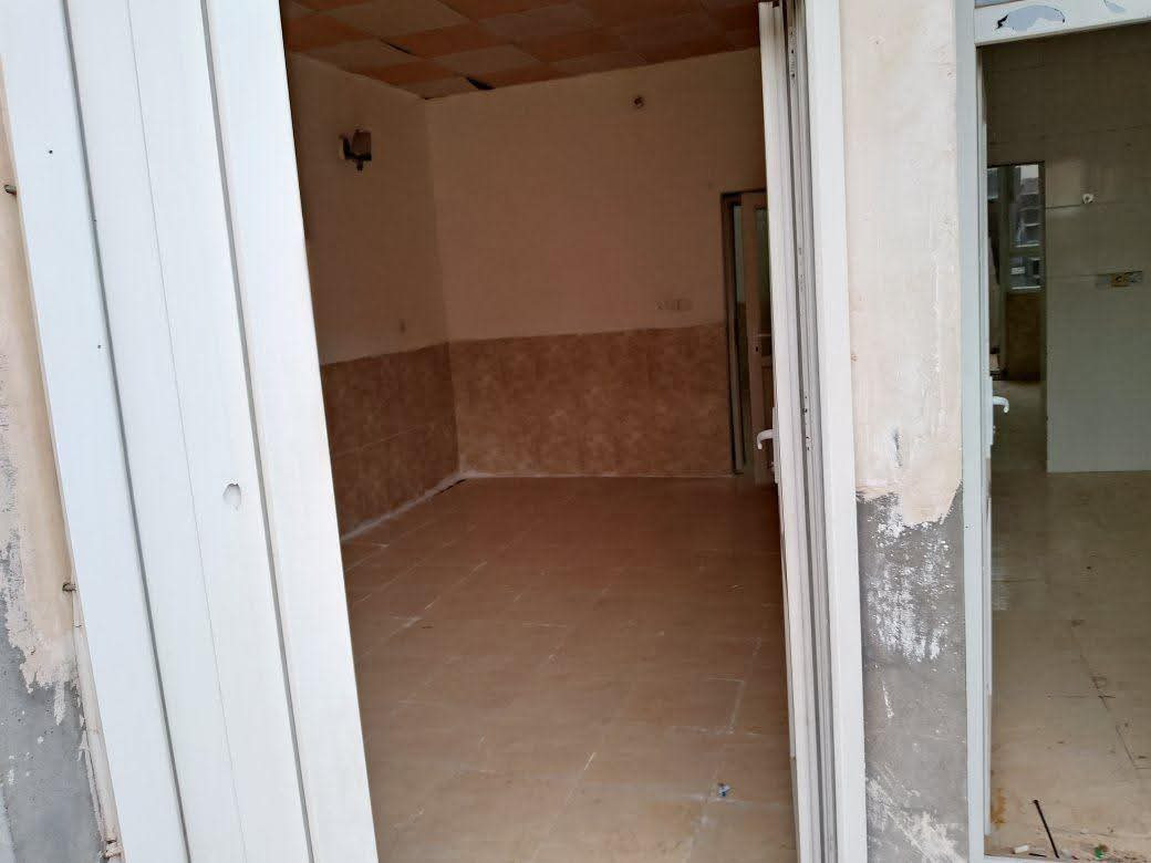 خانو ه كى 125مترمربع له گه ره كى 11ئازار كه سنزان 1طابق نرخى 475ورقه ومجال سه وداش ده كه م له گه ل شتئ له هى خؤم هه رزانتر سه ودا له گه ل خانو زه وي شوقه مزرعه سياره دوكان بؤ زياتر زانياري ديتنى وينه وفيديوى خانوه كه وتساب له خزممه ت دايه ***********وتساب أربيل, العراق
