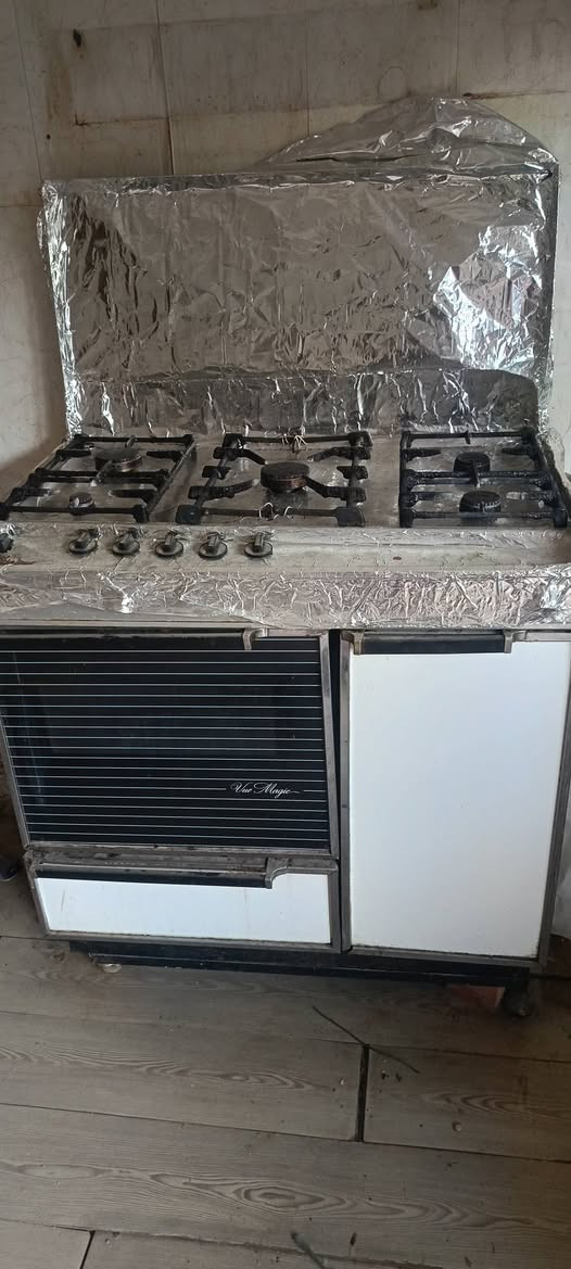 طباخ نضيف حيل شغال عشتار القديم ***********
