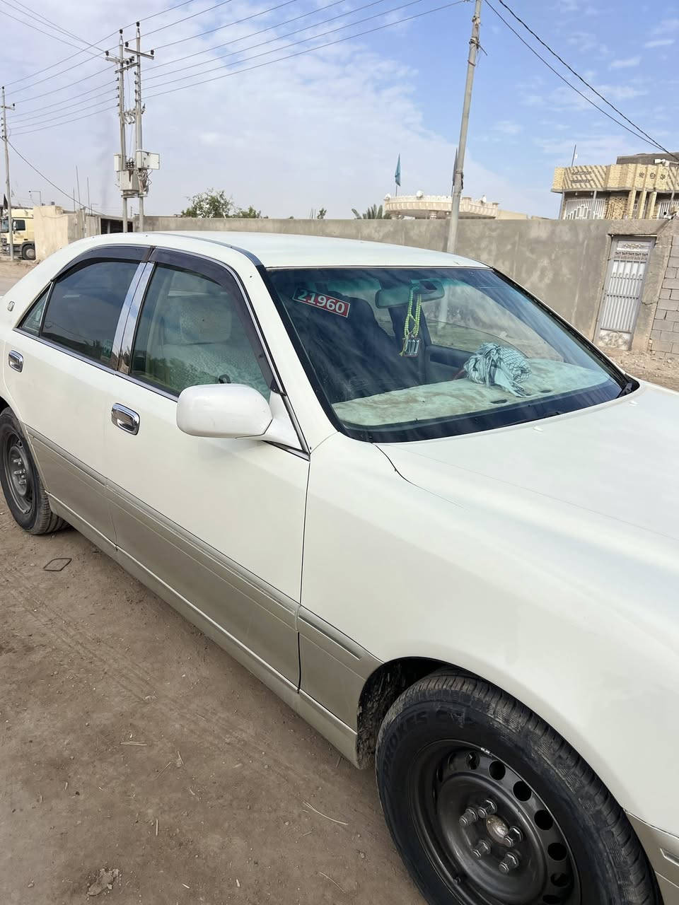 سلام عليكم ملكه جنون للبيع كفاله من الكص والنقل رقم بغداد تحويل ثاني يوم كفاله عامه فقط رشه جماليه مديل2002 دكمتين ديفور زغير سعر150وبيها مجال المو شراي لا يتصل ‭0780 059 4017‬

‭0777 614 2531‬بصره قضاء المدينه
