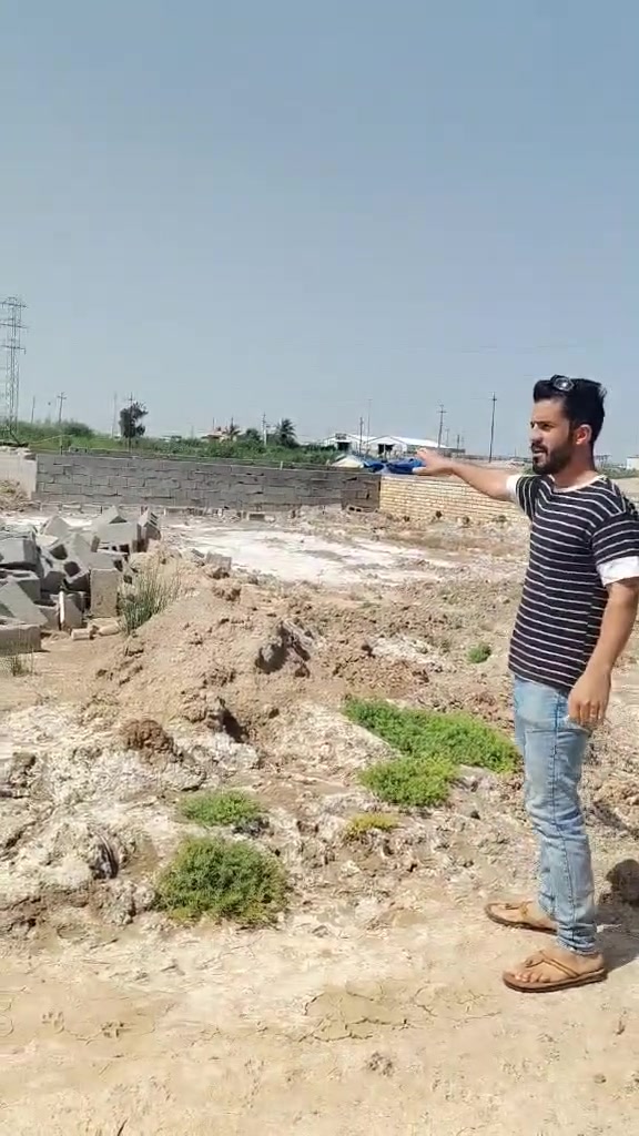 حي المنتضر مساحته 300زراعي ***********
