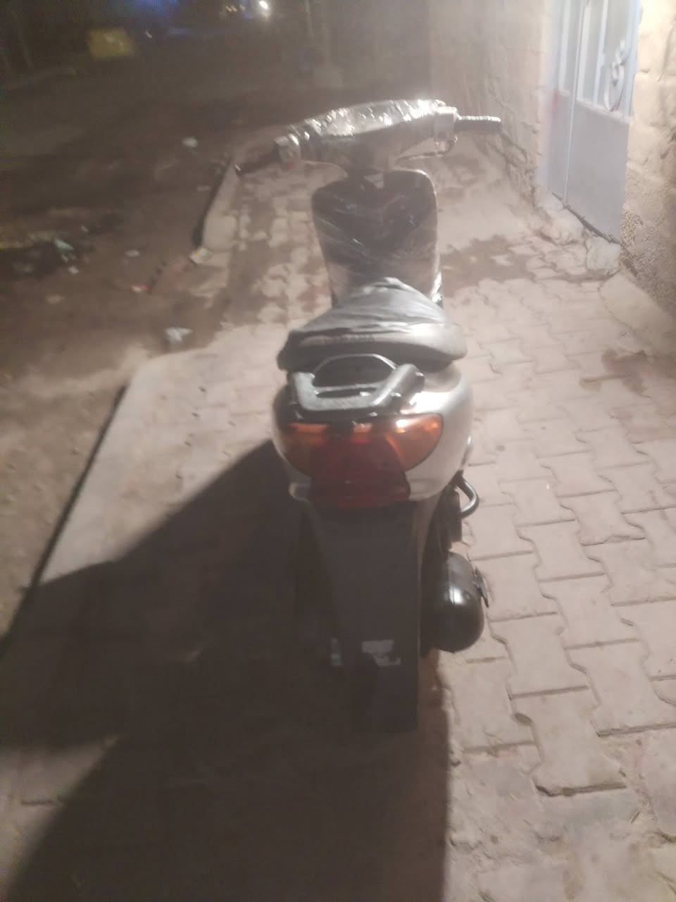 دراجه عصفوريه للبيع فحل ب 350    ***********
