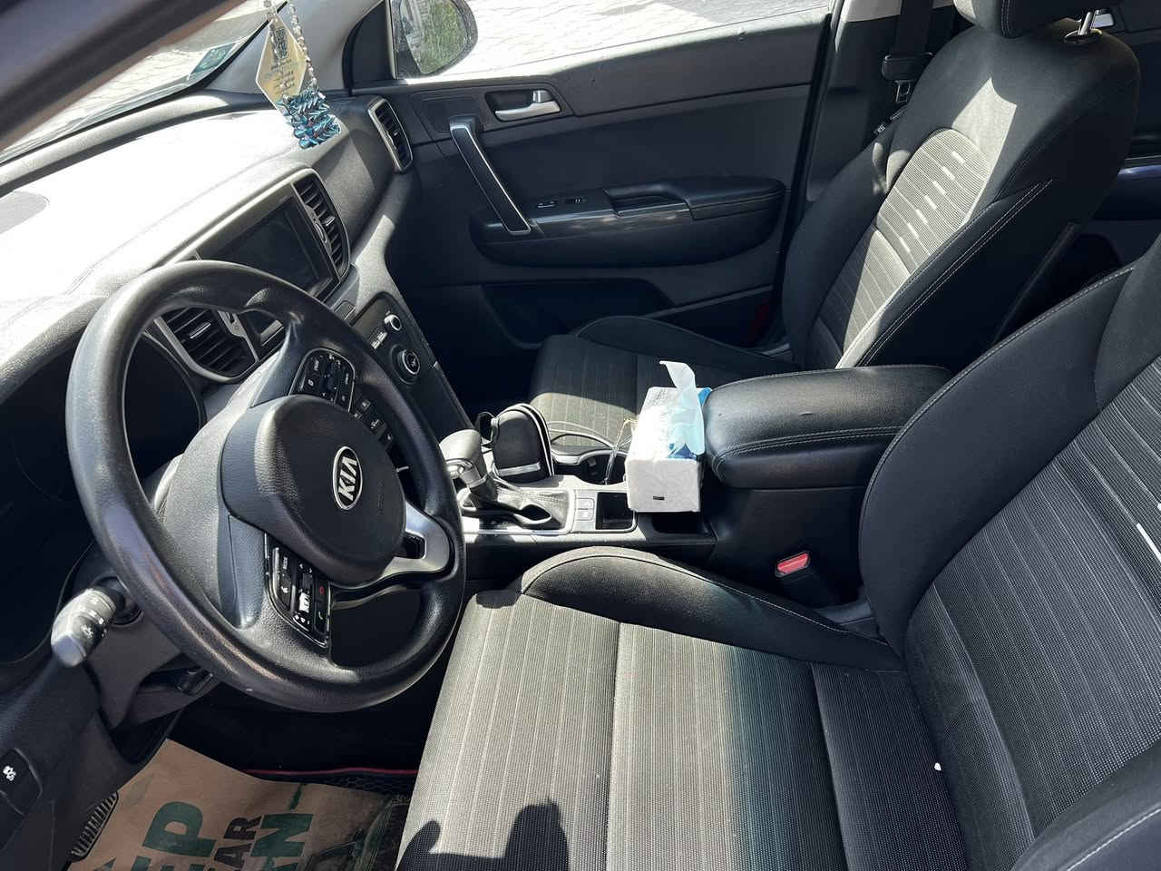 سلام عليكم سبورتج 2017 سيارة
حادثة ربع بنيد وربع جاملاغ  

ماشية 78الف

***********
