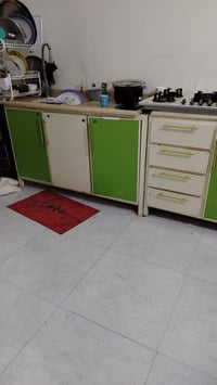 عندي غرفه ٦قطع نضيفه وثكيله ب٥٠٠ وكاونتر ٣قطع مع ملحق مرمر ب٤٠٠الف مع ...