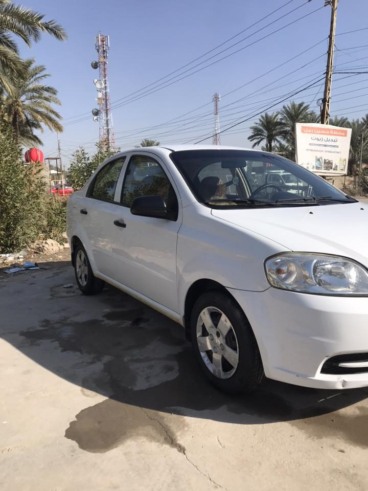 السلام عليكم 
اڤيو 2015
خليجي مكفولة من الصبغ والتبديل بيها بارد في الباب والجاملغ 
كير ومكينة وحدادية وتبريد كفالة 
رقم بابل انكليزي بأسمي السيارة 
العنوان :بابل مركز محافظة 
للاستفسار : ***********
