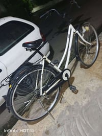 للبيع بايسكل عبد الحليم  الحجم 27  السعر ١٠٠ الموديل ٢٠١٦ شرط ما صارف ...