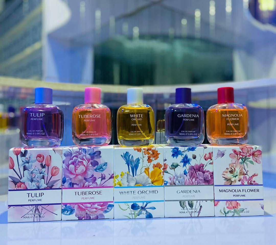 عطر زارا Zara  الاصلي 🤍
 عطر كلاسيكي يناسب جميع الاذواق✨
عطر زارا  نسائي لا يحتاج  إلى الكثير من المقدمات مجموعة عطور  زارا النسائية  هي واحدة من أرقى و أفخم ماركات العطور العالمية التي اكتسبت  رواجاً مِما جعلها تستحق الإختيار  
عطر زارا نسائي من ارقى وافخم العطور  عطور تجنن وثباتية عالية

السعر ١٠ الاف


**إذا كنت صاحب هذا الإعلان وتريد حذفه لأي سبب، رجاءا أرسل رسالة إلى الدعم الفني**