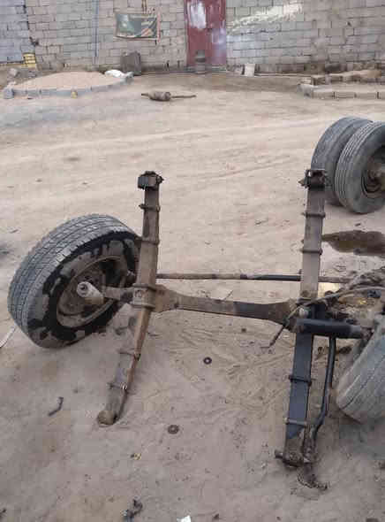 سلام عليكم للبيع دنكير و اكسن +كير ومكينه شغالات  و طفشه وبم رفع +جعمقه مال ستيرن + كاردن +جامات مال باب  مكاني ناصريه قرية لسبل قرب لصلاحي نتصال عله الرقم ***********
