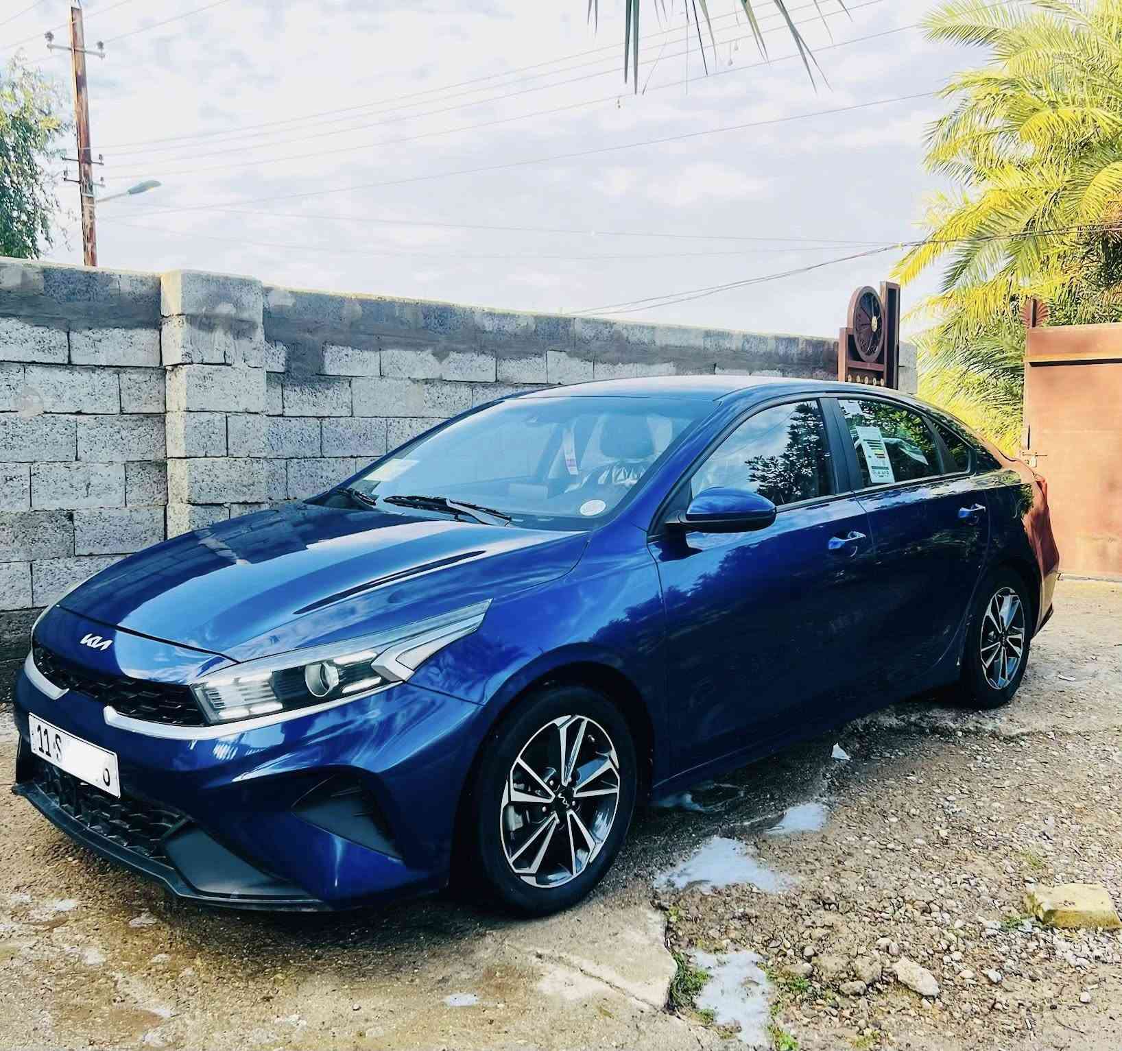 السلام عليكم
كيا  فورتي موديل 2023 وراد امريكي رقم بغداد الجديد بسمي مكينه 2000 دوش  وكير مكفولات حادث امريكا البنيد فقط بدون دواخل  السونار مرفق ب المنشور ماشيه 38 السياره جديده بمعنه الكلمه مابيها اي نقص تخم تاير جديد قبل سبوع شاده تبريد ثلج ❄️ السعر 142 وبيها مجال بسيط مكان بغداد 
جسر ديالى الجديد ***********
