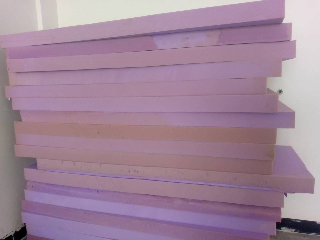 مساء الخير عندي محل مفروشات سعر جمله كلشي رخيص بطانيه دواشك بردات فرشات يوجد خدمة توصيل داخل الفلوجه  *********** بيه واتساب
