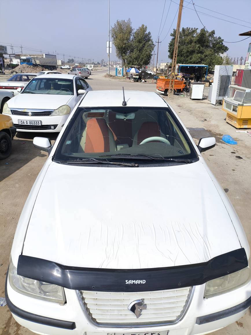 سمند موديل 2010 مكينه كير خير من الله كهربائيات كلها شغاله حدادية خير من الله تخم تاير ب 30 وبيها حك الجية مكاني البصرة هارثة معمل ورق 
*********** البصرة, العراق
