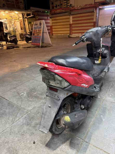 سلام عليكم ماكس للبيع دراجه كله بلاديه بس سلف تجاري اي نقص مابيها مكينه خرسه مكاني بغداد الاعظميه سعر900قفل***********
