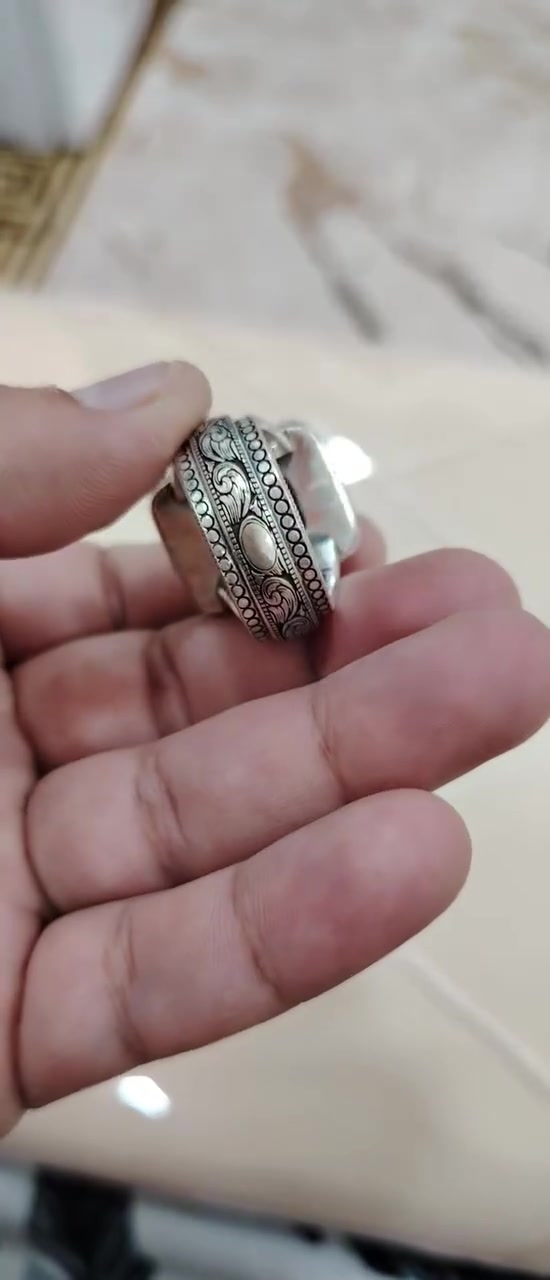 عقيق يماني مفول الوزن ثقيل السعر مرتفع


**إذا كنت صاحب هذا الإعلان وتريد حذفه لأي سبب، رجاءا أرسل رسالة إلى الدعم الفني**