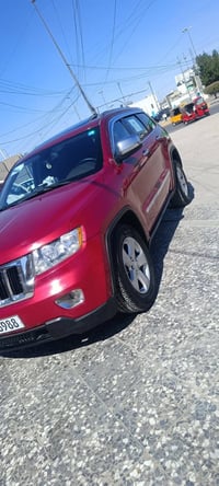 جيب شوركي  مديل 2012 بسمي بغداد  تحويل مباشر  مكفوله من ضربه  بيه مكان...