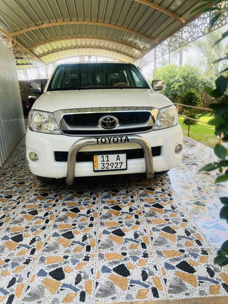 السلام عليكم عذاري موديل ٢٠٠٩ كير اتو محرك صدر تايرات كشر بيه فقط تكحيل بارد كلها شرط ما تحط عليها. ربع ورقم بغداد دولي باسمنه تريد تحويل تريد وكاله السعر ١٧٥ وبيها مجال مكان السياره الضلوعيه الجبور *********** ويرهم مراوس
