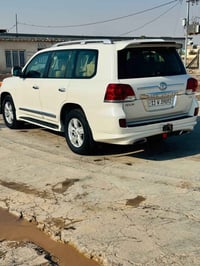 لاندكروز • ٢٠١٥ • رقم بغداد