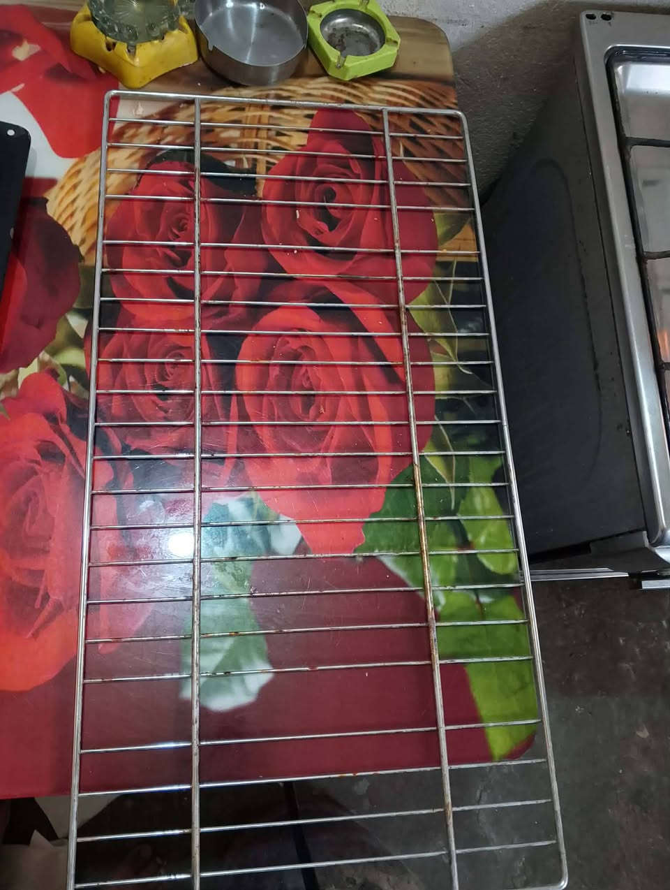 سلام عليكم طباخ سعر 250بي مجال،***********
