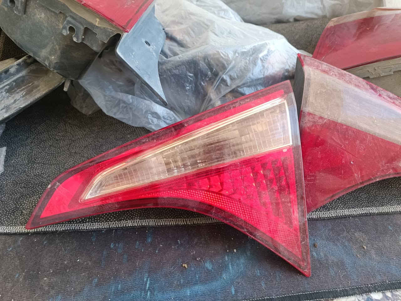 عندي زوج لايتات بلادي  كورلا 19 وتخم بك لايت تجاري للبيع بسعر مناسب جدا 
قيم وبلعافيه


**إذا كنت صاحب هذا الإعلان وتريد حذفه لأي سبب، رجاءا أرسل رسالة إلى الدعم الفني**