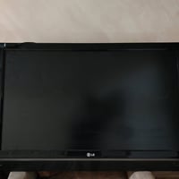 بلازما LG الأصلي حجم 43 اي تصليح ما داخله و الميز كلش نظيف 07835527114...