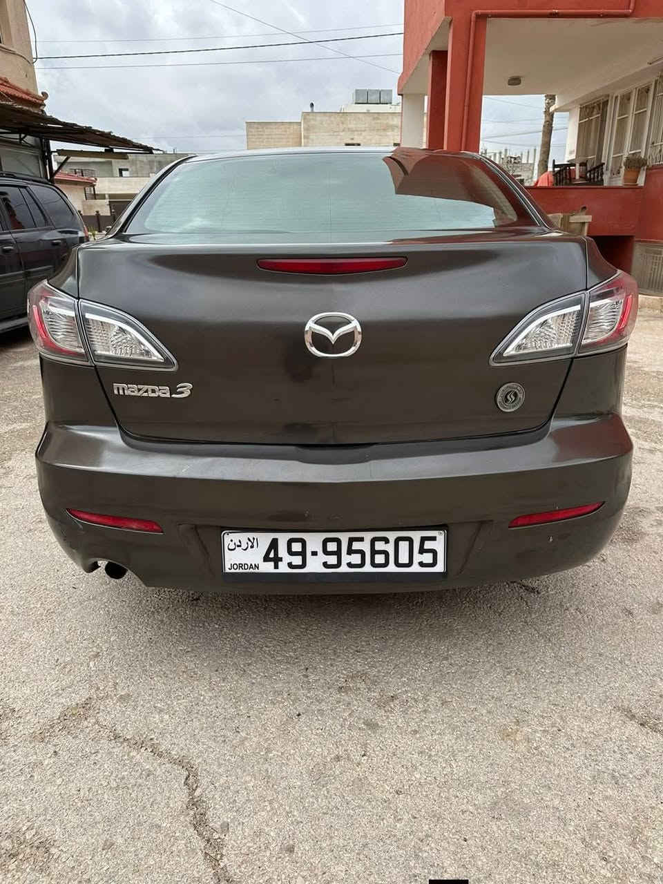 شوف النظافه قبل ما تحكيلي نزل
مازدا 3 الموديل 2014 استخدام شخصي 
ماشيه قليل فحص كامل مرخصه سنه كامله كوشوك نضيف 
موجوده في مادبا


**إذا كنت صاحب هذا الإعلان وتريد حذفه لأي سبب، رجاءا أرسل رسالة إلى الدعم الفني**
