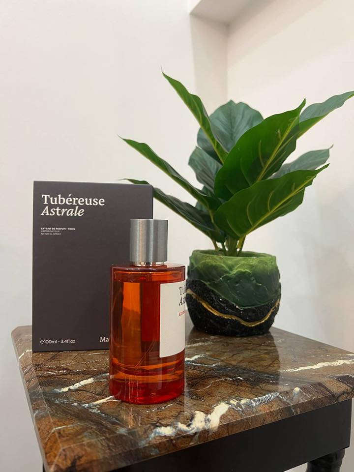 السلام عليكم مجموعة عطور للبيع
الاسعار اسفل الصور ✅


**إذا كنت صاحب هذا الإعلان وتريد حذفه لأي سبب، رجاءا أرسل رسالة إلى الدعم الفني**