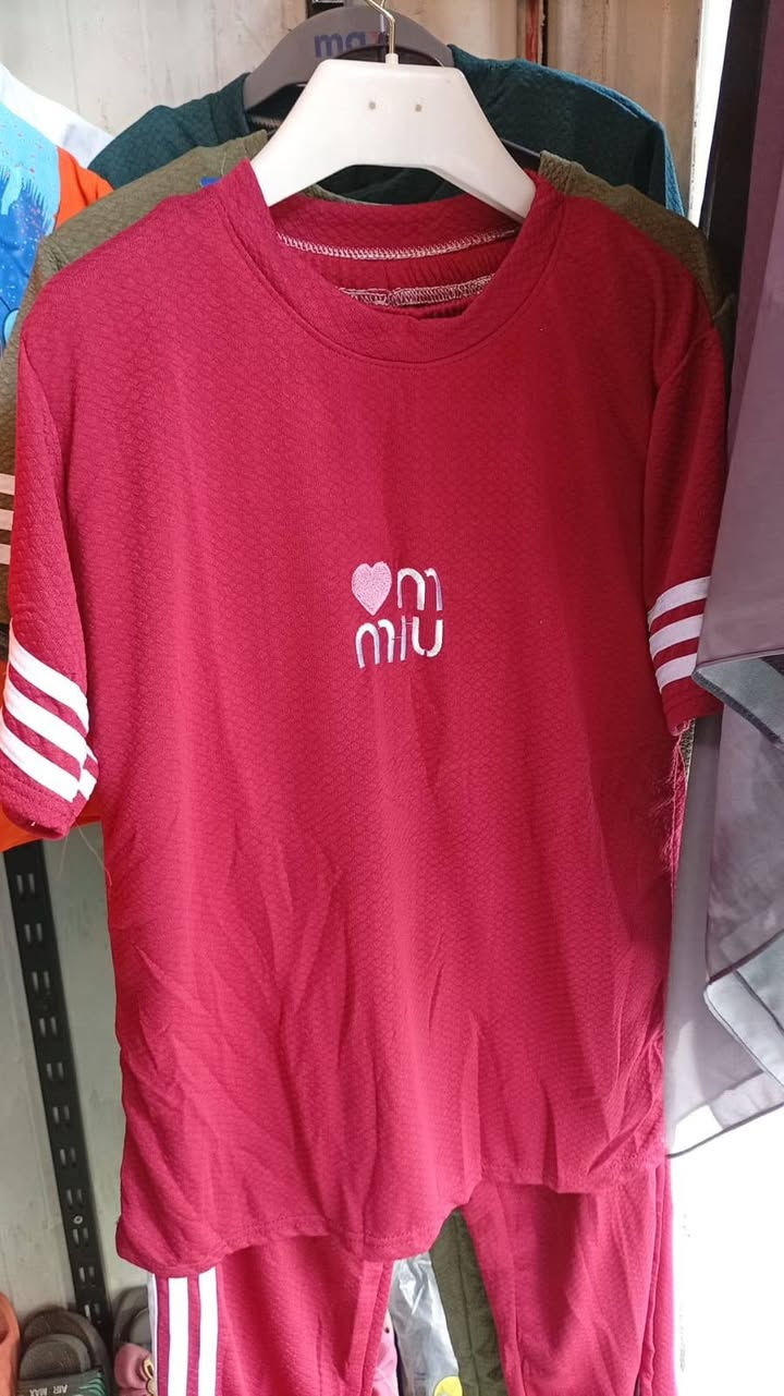 تراك نسائي يلبس لحد ٣ اكسات
السعر ٦ الاف
مكان السفير قرب اعدادية صفية للبنات مقابل متنزة سمجة
يوجد توصيل


**إذا كنت صاحب هذا الإعلان وتريد حذفه لأي سبب، رجاءا أرسل رسالة إلى الدعم الفني**