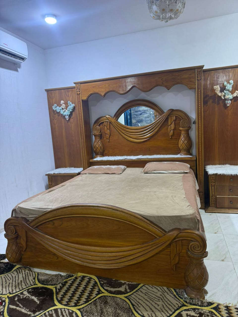 السلام عليكم
غرفه اخشاب تفصال
نضيفه حيل استعمال قليل 
كلفتني تفصالها  ٤ملايين
اريدها مليونين وبيها مجال بسيط 

مكاني البصرة جمعيات الاسكان المواني شارع الميثاق قرب مدرسه المشاعل
اخشاب قويه
تفصال جديد
٧قطع وياها تاج الجربايه
رقمي 

***********
