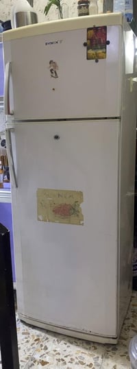 ثلاجه البيع المكان مدينه الصدر قرب نادي الجولان السعر ٧٥(07715189161)