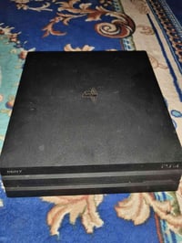 بلي فور برو مهكر واحد تيره السعر 375الف  تواصل عبر رقم 07753851605