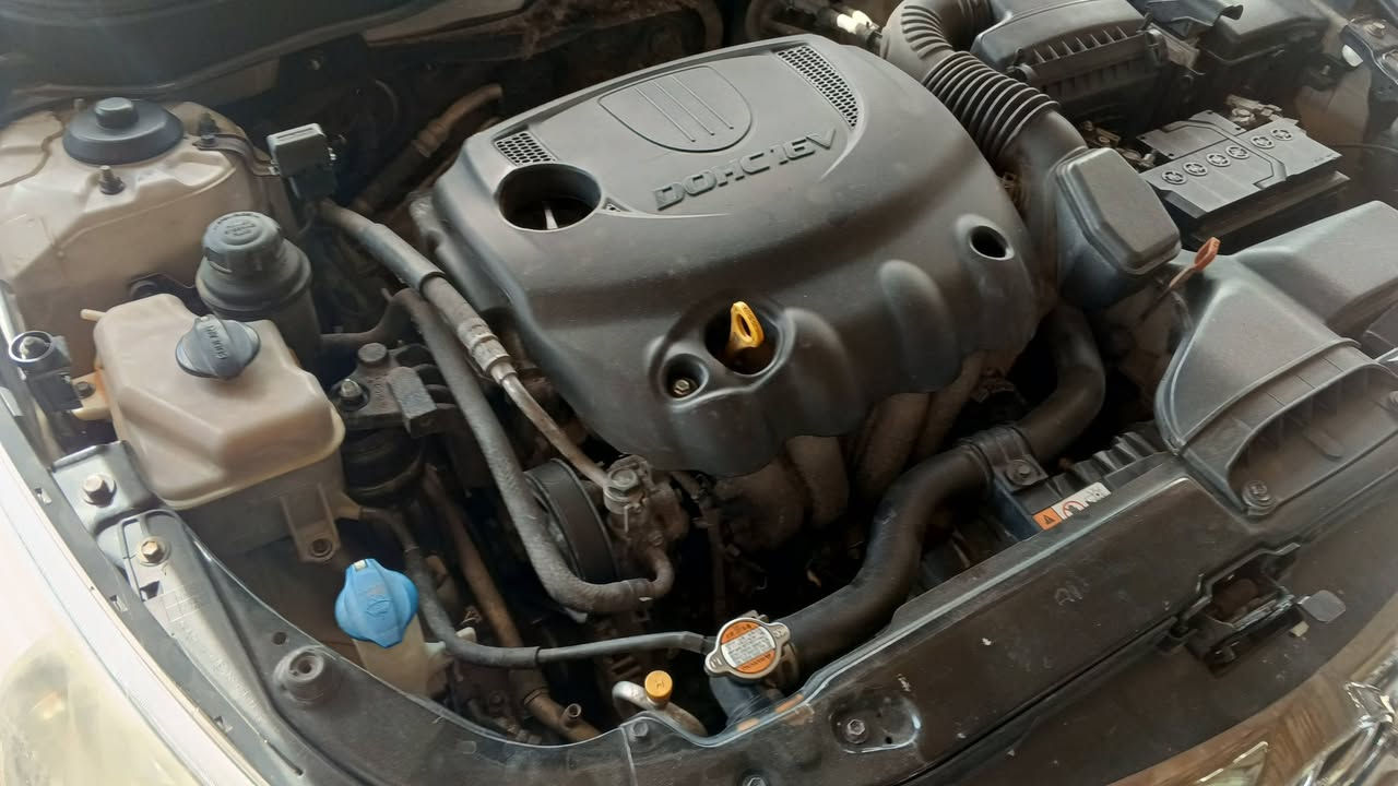 السلام عليكم من رخصت مدير الكروب المحترم
السلام عليكم ورحمه الله وبركاته
سوناتا متوم اربيل سنوية وارقام كصتين بيها السيارة 
قطعتين تبريد كشنات جلد مكينه 2000 دوش غاز خط واحد اقتصادية كلش انسه الصرف  تبريد ثلج تخم تاير حداديه كير مكينه كلشي جديد بيها 
مكاني سماوة سعرها 42 وبيها مجال بسيط حگ الجية 
***********
