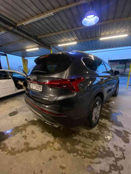 السلام عليكم … هونداي سنتافي 2023 SEL لون نفطي محرك 2500 بدون تيربو بصمه شاشه كبيره كامره لايت زنون تبريد قطعتين شفتات ستيرن رادار امامي وخلفي وجانبي خطوط بيضاء تشغيل عن بعد كشن كهرباء وتدفئه كشنات صندق كهرباء ماشيه 16000 الف كيلو السياره اخت الكلين جاملغ امامي تعديل بارد فقط وباب السكن بي على كد شبرين بخ فقط رقم شاصي  5NMS24AJ3PH60804 السياره اخت الزيرو بدون اي نقص السعر المطلوب 22800 وبيها مجال للطيبين رقم اربيل جديد باسمي تحويل مباشر مكان السياره اربيل عنكاوا للاتصال *********** أربيل
