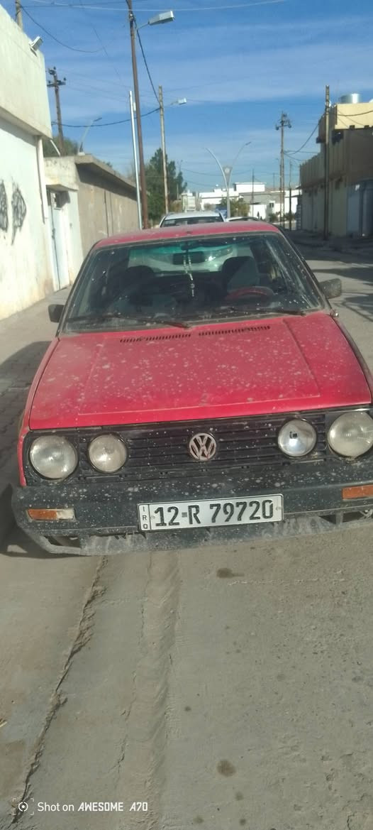 السلام عليكم كولف للبيع موديل 1987رقم نينوى دولي شرط التحويل سيارة كامله ماينقصه أي شي سعر 22وبيها ***********
