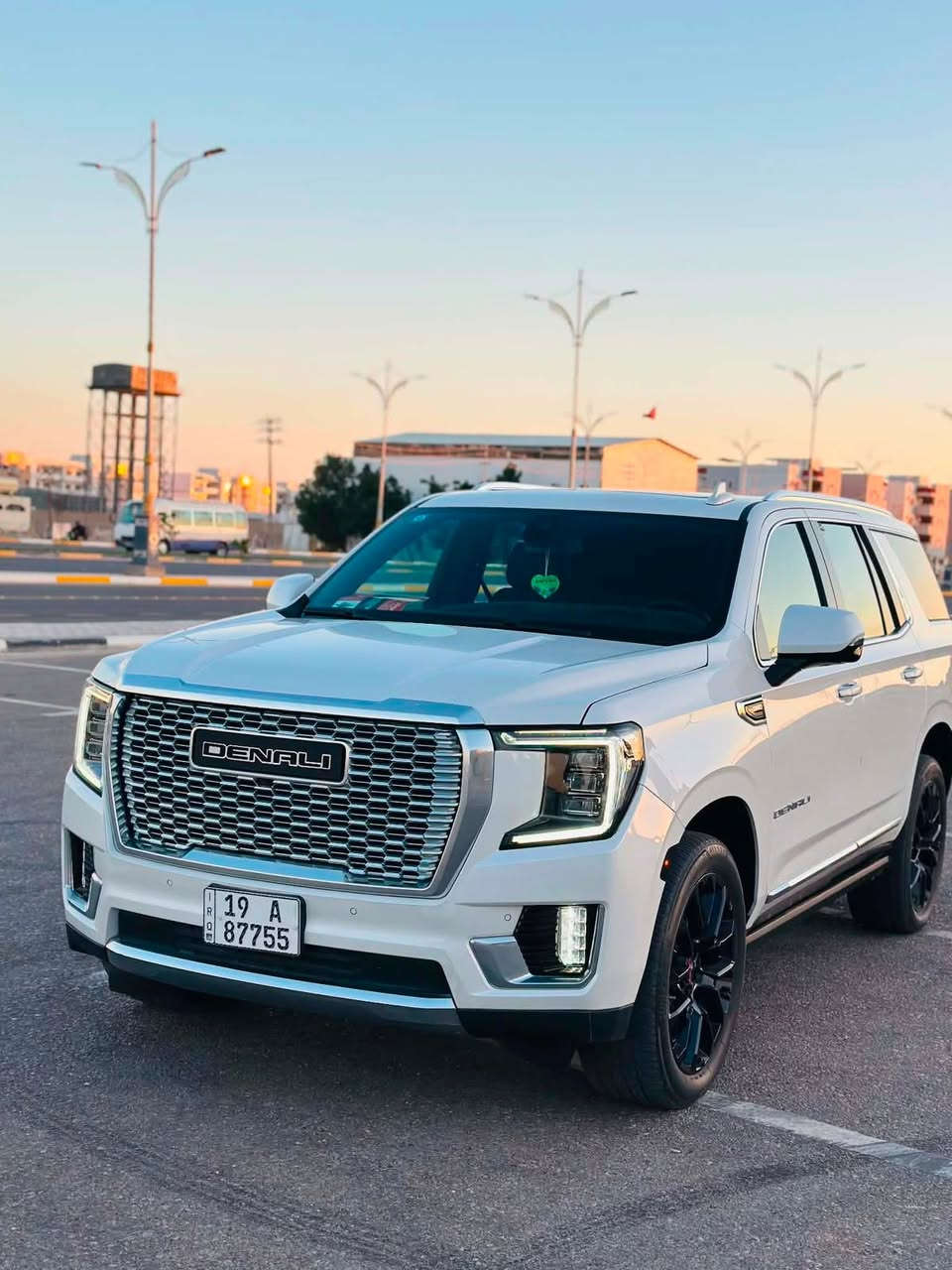 بسم الله الرحمن الرحيم
جمسي يوكن دينالي 2022 Vip للبيع وارد امريكي حادث خفيف بدون ايرباك صور الحادث مرفقه مع الصور 
العداد : 36 ميل
السيارة جديدة بمعنى الكلمة ريحه الشركه بيها شرط

مكينه وكير وكهربائيات كفاله شرط

مواصفات دينالي فول 1/1 

اللون:صدفي

‏VIP كشنات منفصل
كيجات دجتل فول مواصفات
حجم المحرك : 6.2 لتر
عدد الاسطوانات : 8 سلندر
القوة الحصانيه : 420 حصان
الكير بوكس : 10 سرعات
فول مواصفات للأخير :
دخول ذكي للسياره ( بصمة )
دفع رباعي دبل
دوسات كهرباء
1. شاشه اماميه كبيره
2.قاصه 
3.كامرات 360 درجه
4.نظام ملاحه
5. بانوراما طكتين
6.شاحن واير ليس
7.كشنات جلد
8.كشنات كهرباء
9.كشنات خلفي منفصل
10. رادار تحديد مسار
11.رادارات جانبيه
12 رادار امامي
13. ثلاث قطع تبريد
14.هيترات بالكشنات تدفئه تبريد امامي خلفي
15.دوسات كهرباء تفتح ويا الباب وبيها لد من جوه
16. بصمه + بصمة ابوب 4
17. صندوك كهرباء
18.فورويل 4x4
19. هند بريك بصمه
20.استيرن كهرباء
21.اوتو ستوب
22.حساسات خلفي امامي
23.كشافات
24. لايتات لد + فول زنون
25. بكلايت لد خلفي
26.ويل كب كروم
27.كشنات الخلفيه كهرباء
28.سبعه راكب
29.داتا شو
30.هيتر بالاستيرن
31.فول تحكم ستيرن

السياره دخول جديد رقم كربلاء  مميز 87755 باسمي

مكان السيارة كربلاء

السعر500 وبيها مجال للشراي

للاستفسار على رقم 
***********
