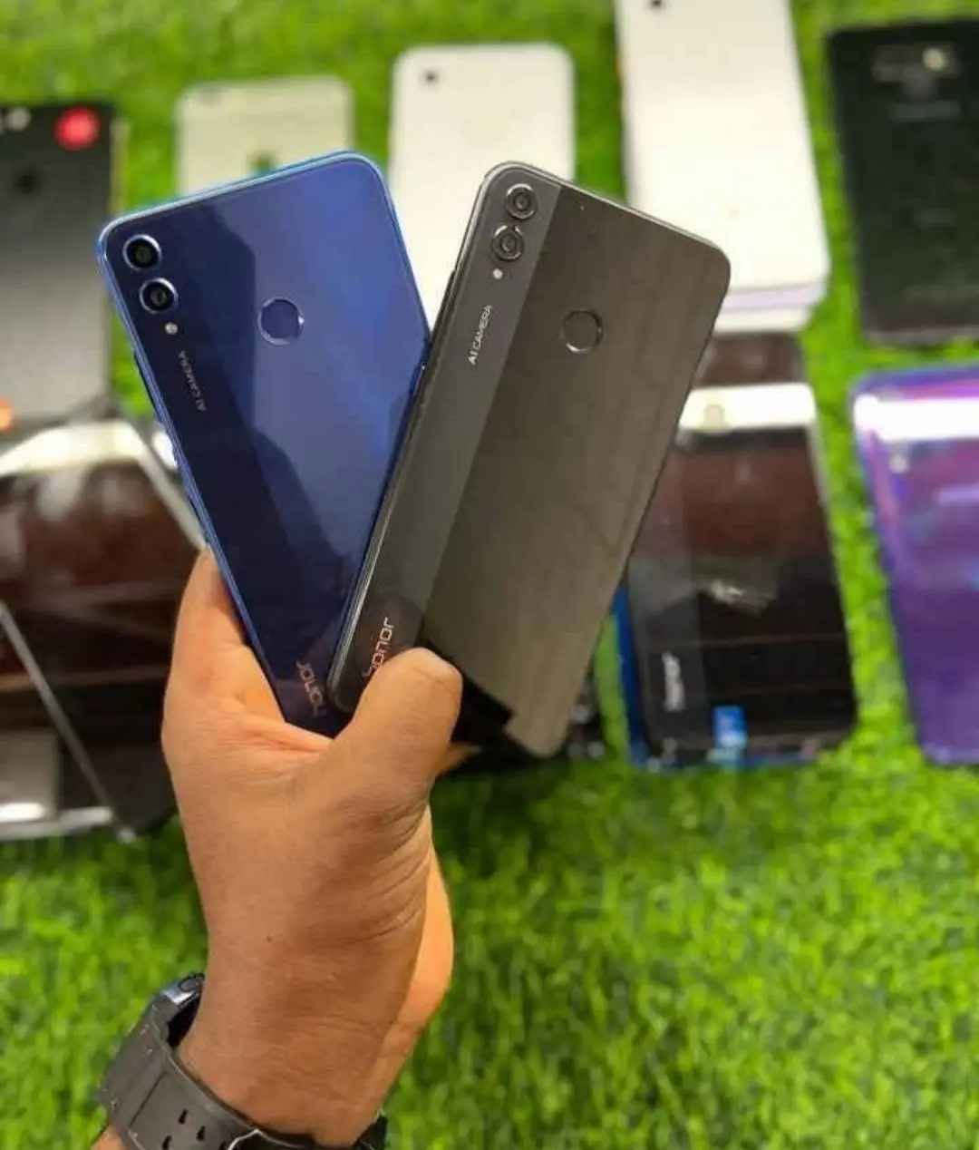 سلام عليكم ....
توفرت اجهزه باربع موديلات التفاصيل والاسعار 
هواوي y9s  كاميرا منبثقه 
ذاكره 128 رام 6 بسعر 135
هواوي y9 prime  كاميرا منبثقه
ذاكره 128 رام 6 بسعر 125
هواوي y max شاشه كبيره 
ذاكره 256 رام 8 بسعر 110
هونر 8x  مواصفات راقيه
ذاكره 128 رام 6 بسعر 100
كل الاجهزه تحتوي ع ضمان وتحمل كل تطبيقات والالعاب 
يوجد توصيل كل محافظات 
ضمان حقيقي للجهاز فحص قبل الاستلام 
العنوان 
بغداد زيونه الربيعي قرب مول دريم ستي 
***********
***********
اعتذر اذا اتاخرت بالرد المراسله عن طريق الواتساب او الاتصال بالارقام المذكوره ... وشكرا Colombo, Sri Lanka
