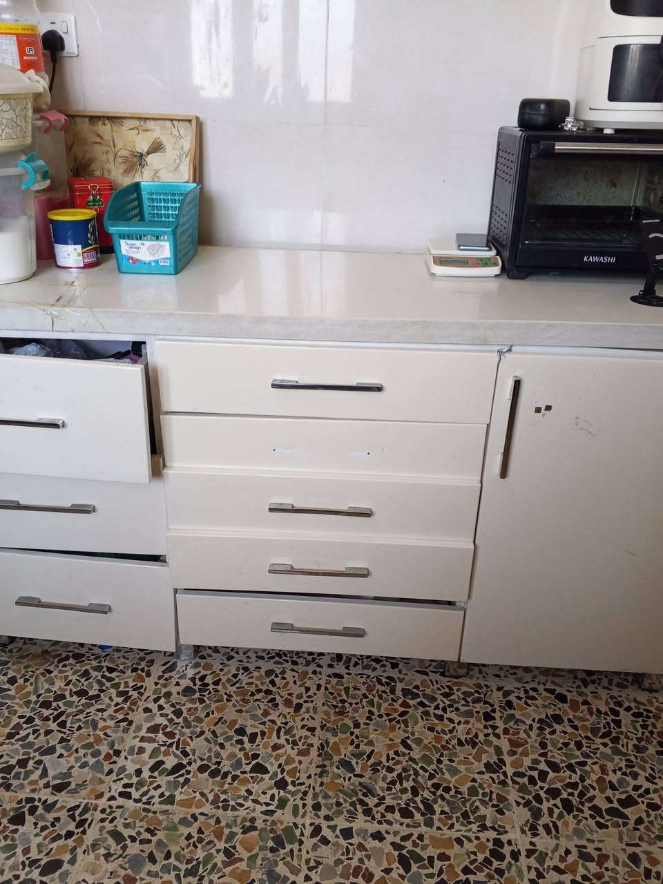 أغراض بيت للبيع
كاونتر مترين 50
تنور غاز 50
مكنسه كهربائيه 60


**إذا كنت صاحب هذا الإعلان وتريد حذفه لأي سبب، رجاءا أرسل رسالة إلى الدعم الفني**