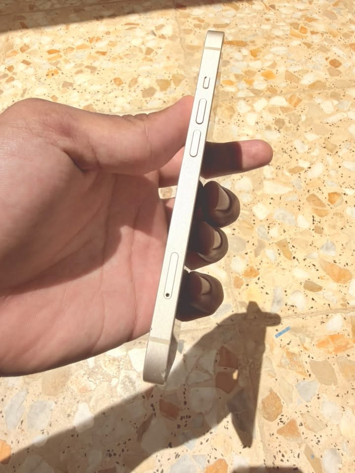 ‏iPhone 13
‏الجهاز دبل شريحة 
‏ذاكرة 128 بطارية 78
￼ النظافة بالصور 
￼ ￼ ووتر بروف 
￼ سعره 440 قفل ￼
‏مكاني بغداد البياع
***********
