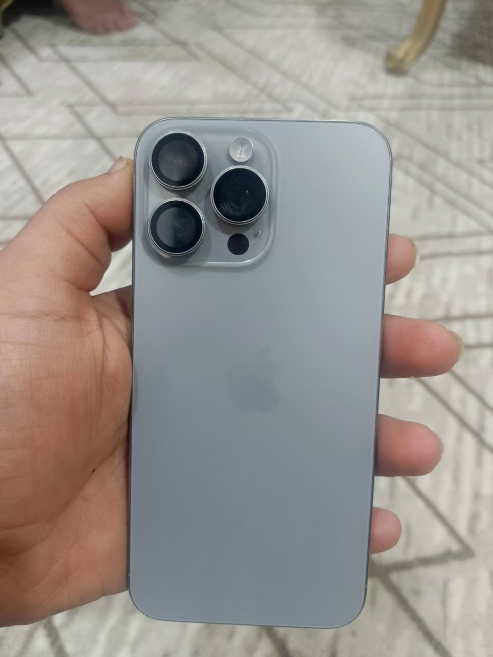 السلام عليكم
ايفون 15 برو ماكس شرق اوسط
بطارية وشاشة شركة اصليات ممبدلات
بطارية 93
 مداخل صيانة نهائيا
كامل ملحقاته مكفول من كل شيء
السعر مليون و500 بي مجال قليل

للتواصل واتساب ***********
مكاني ميسان حجي عبد الثانية
