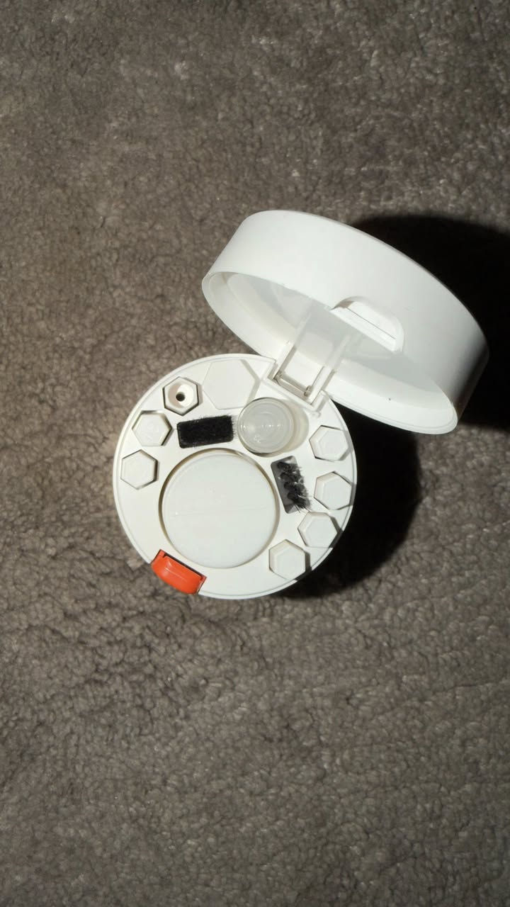 سلام عليكم شبابنه الطيبه غراض كيمنك
كل تفاصيل الغراض مكتوبه تحت كل صوره منهن 
مكاني بغداد كرادة ايشي يعجبك 
تواصل على ***********
موجود واتساب
