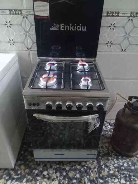 مرحبا غرااض للبيع جديده مكان بغداد رقم صاحب الغراض واتسب ***********
