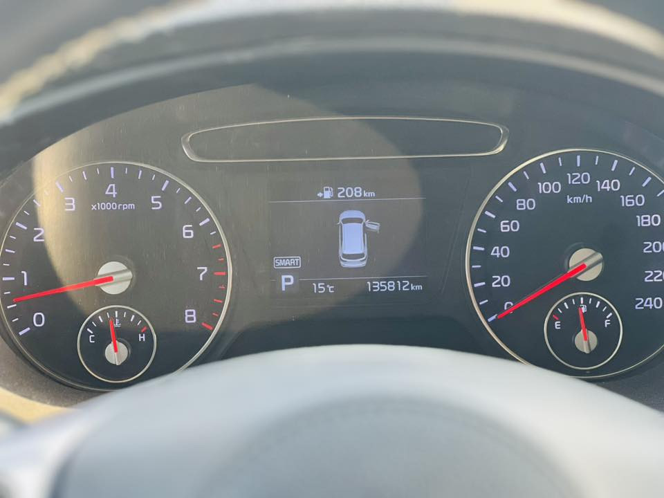 السلام عليكم سورنتو 2020 خليجي 6 سلندر  ماشيه 135  رقم قادسيه بااسمي. مكان السياره الديوانيه  
رقم التلفون 
***********
