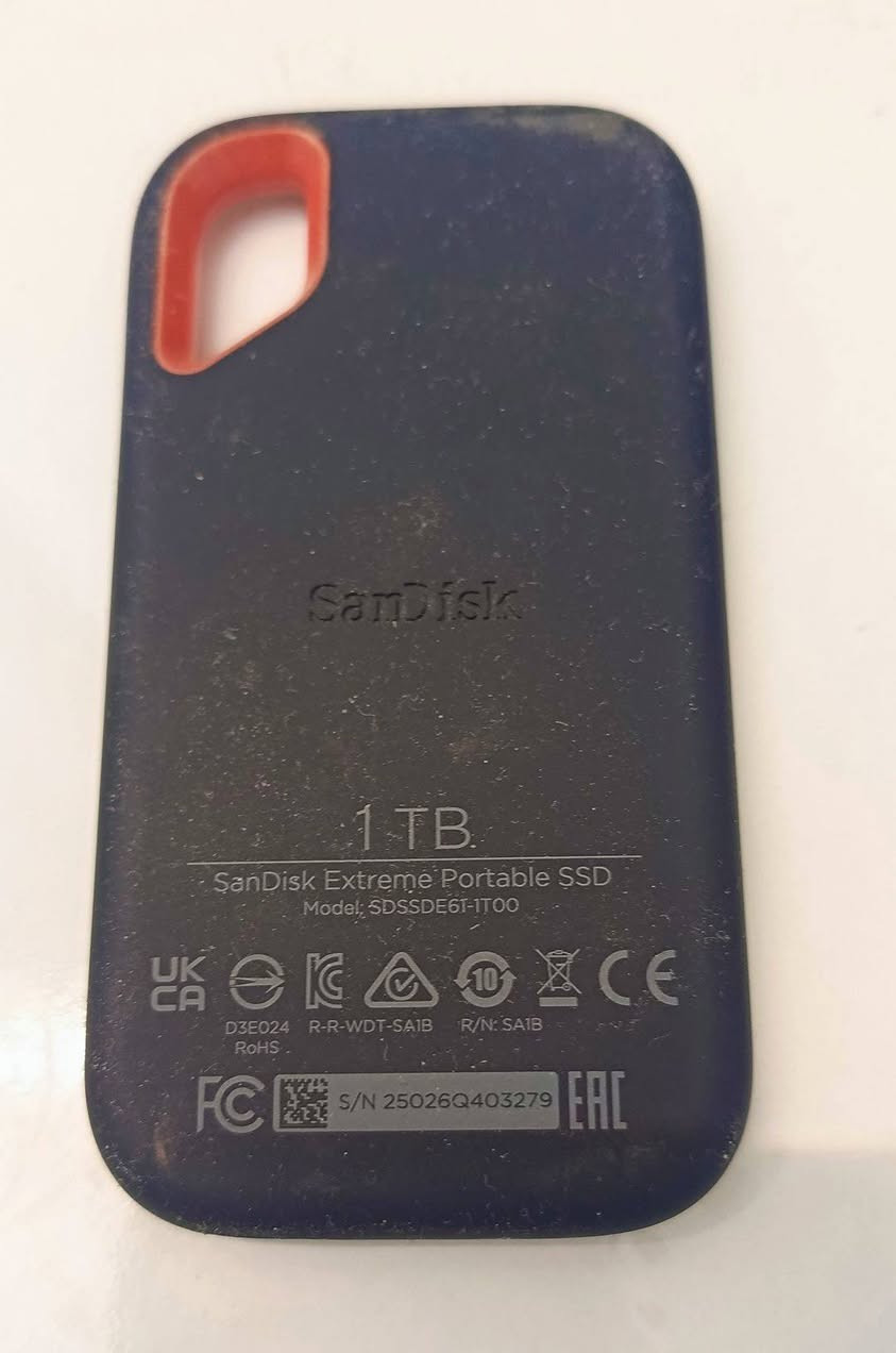 هارد خارجي للبيع
Sandisk
1 تيرابايت


**إذا كنت صاحب هذا الإعلان وتريد حذفه لأي سبب، رجاءا أرسل رسالة إلى الدعم الفني**