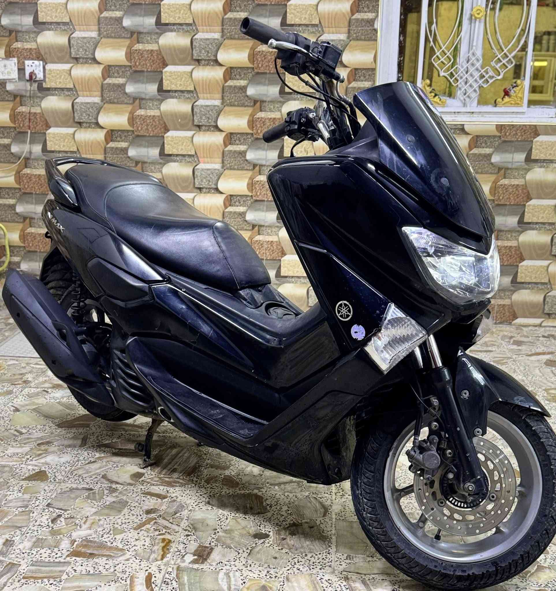 سلام عليكم دراجه ان ماكس ياباني دراجه جديده بمعنه الكلمه ماشيه ٢٠ الف مكينه ناعمه ما تنسمع شلعه معدل فول دراجه كلهه شغاله ابد ما بيهه نقص كهربايات كلهه شغاله دبلات تايرات جدد اوراقهه موجوده سعر مليون او ٢٥٠ او بيهه مجاد ماكو هيج سعر  بس مستعجل. بغداد المشتل ***********
